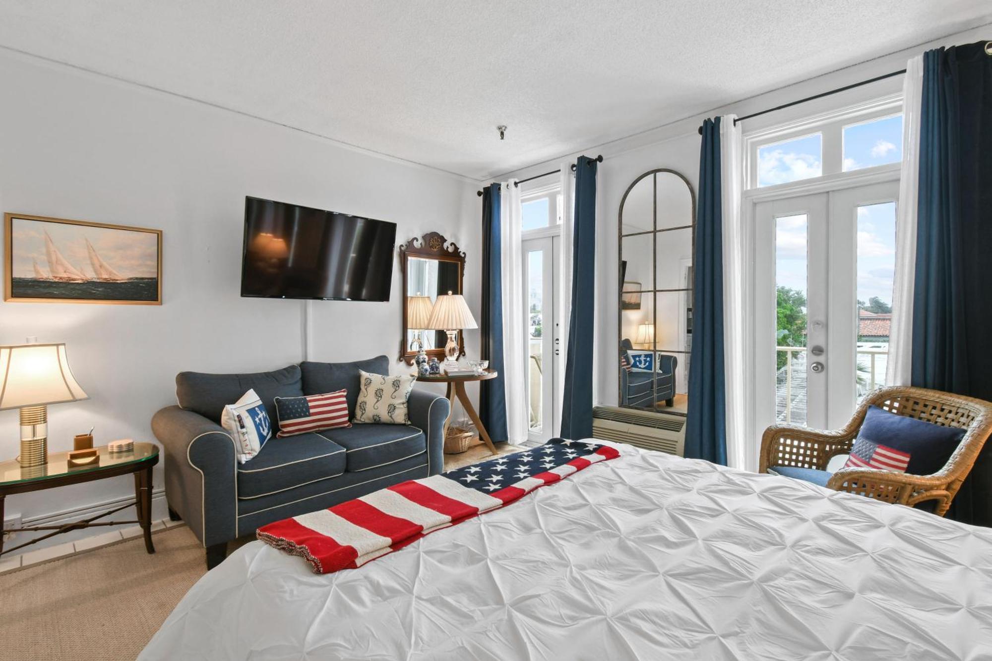 Orchid Suites - Historic Palm Beach Hotel Condominium Екстер'єр фото