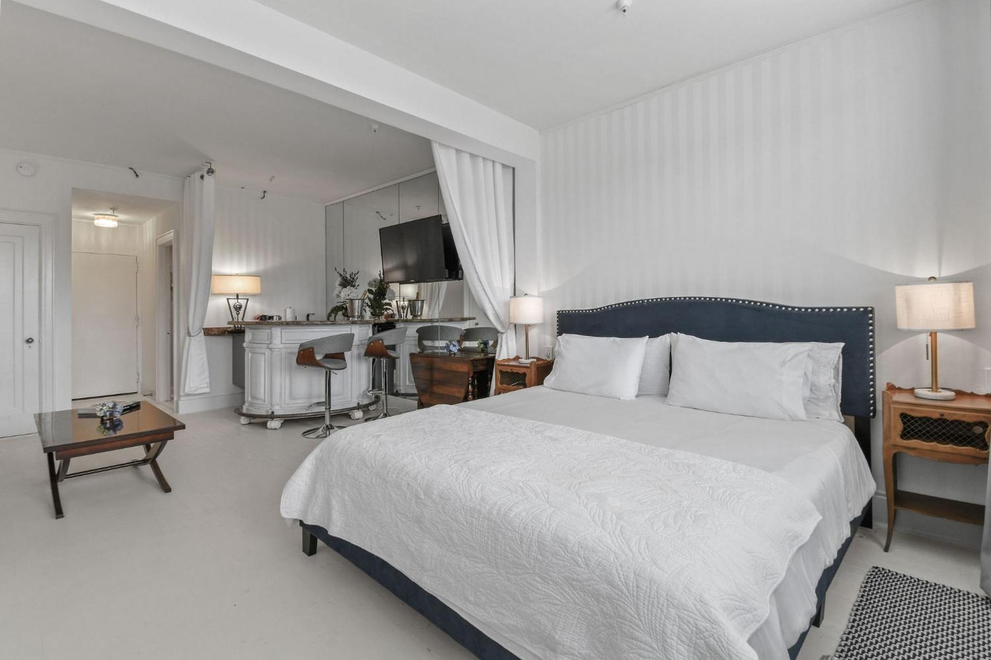 Orchid Suites - Historic Palm Beach Hotel Condominium Екстер'єр фото