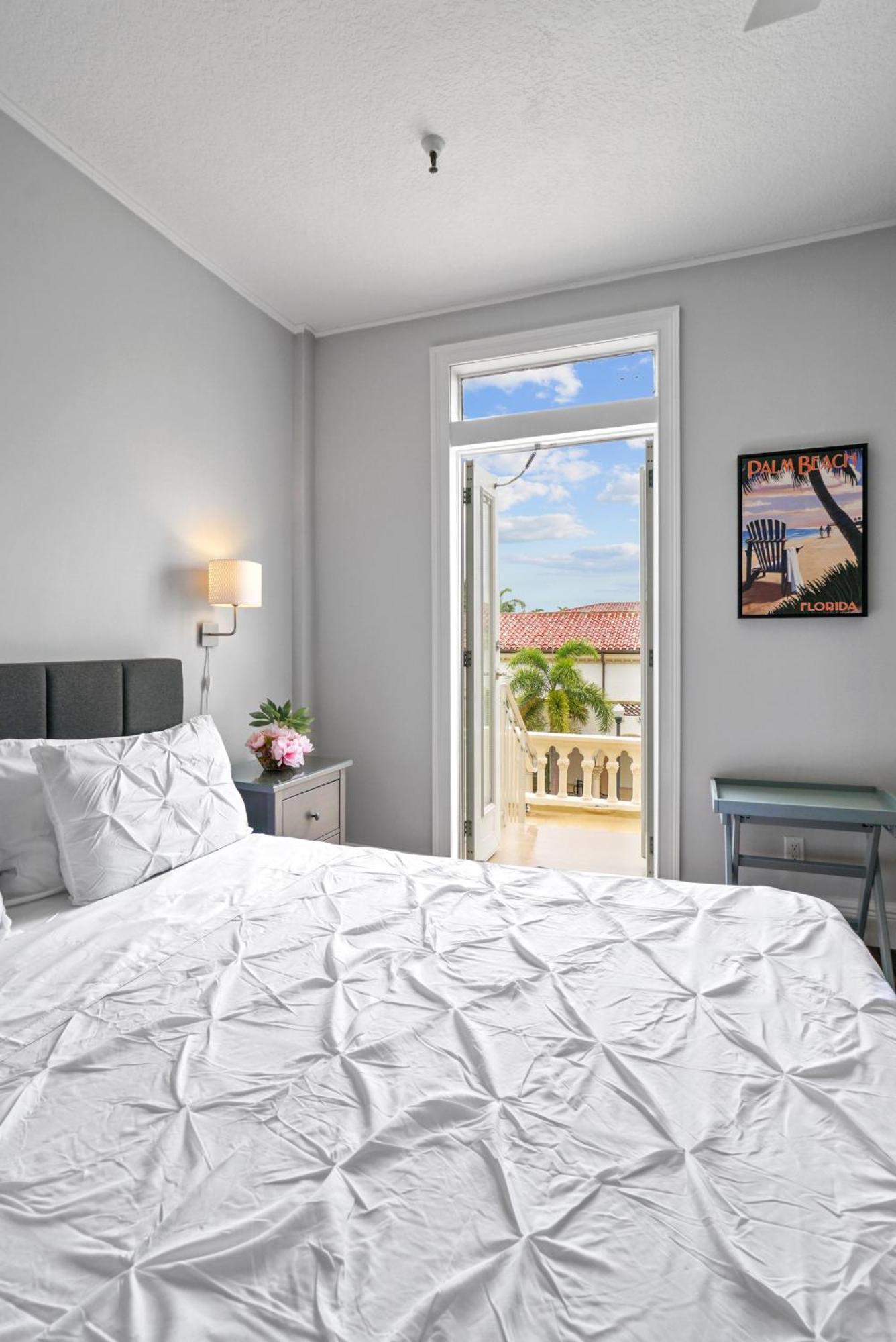 Orchid Suites - Historic Palm Beach Hotel Condominium Екстер'єр фото